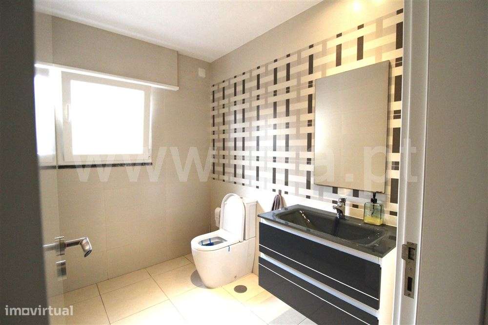 Moradia Geminada 3 quartos, Venda-3