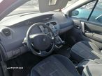 Dezmembrez Renault Scenic 1,9 dci - 8