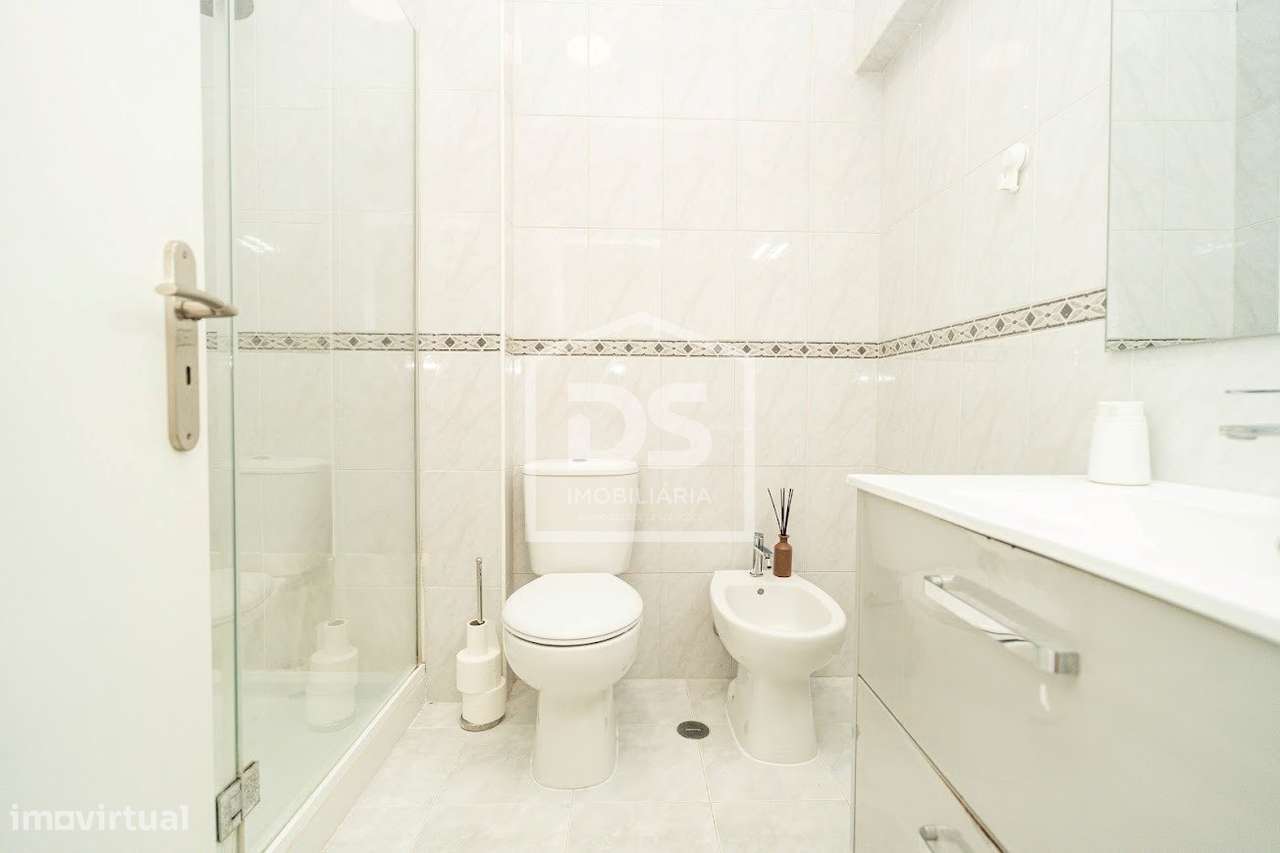Apartamento T2 Venda em Almada, Cova da Piedade, Pragal e Cacilhas,Alm-17