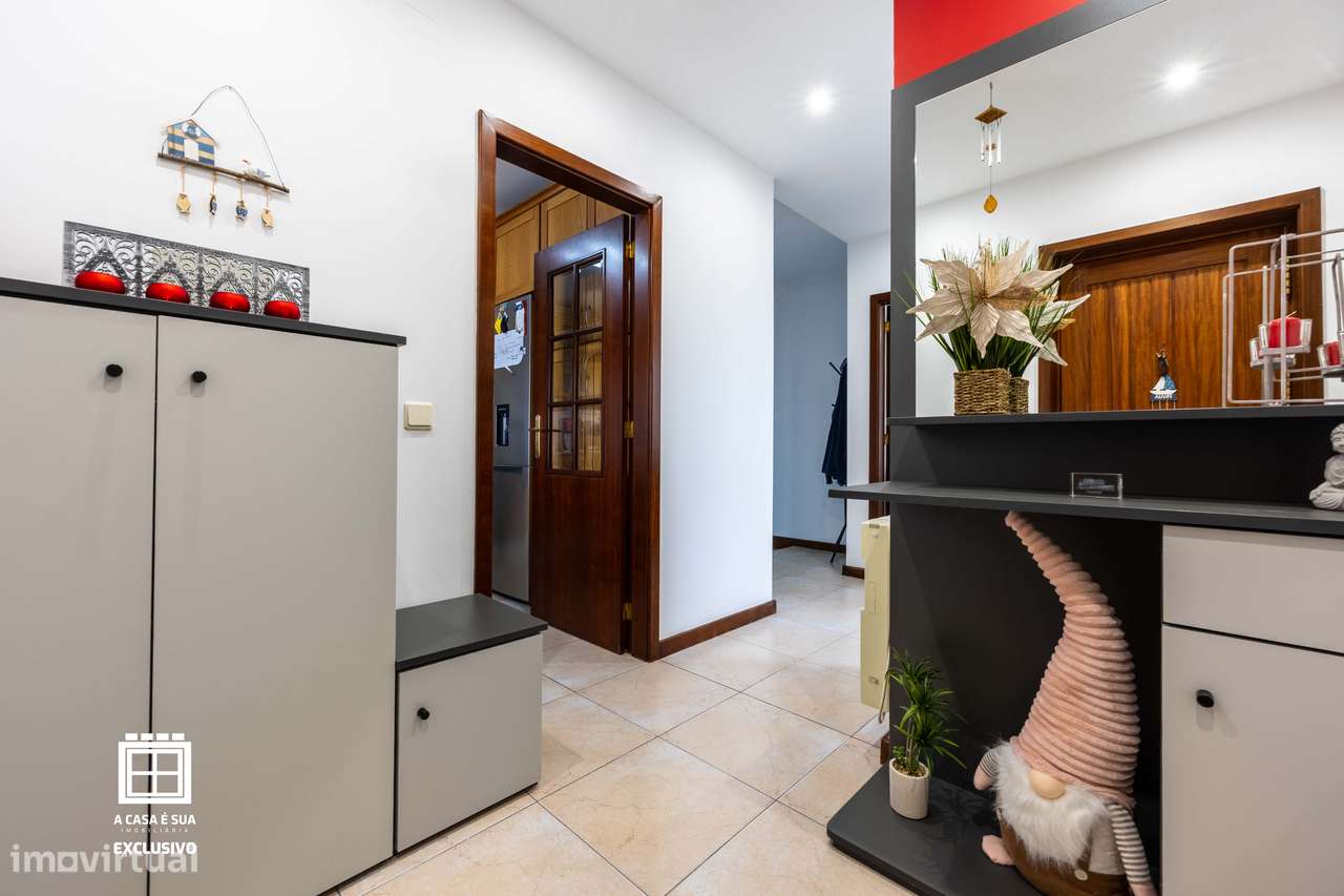 Moradia T3 com Suite e Garagem para 3 Viaturas em Rio Meão - Exclusivo-21