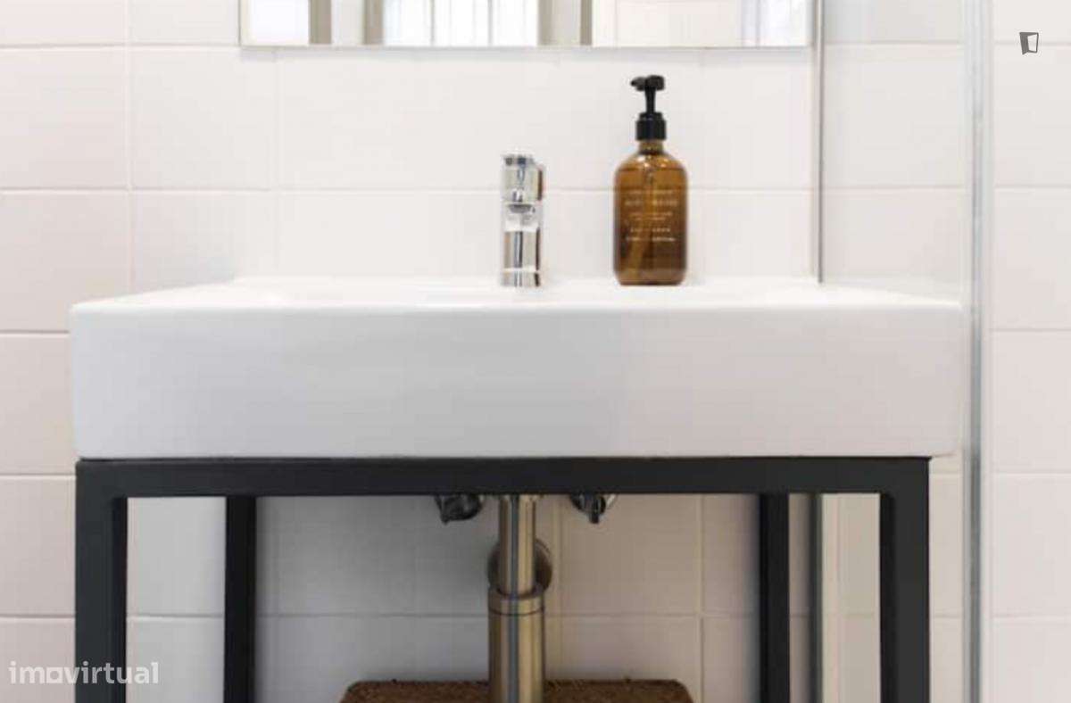 Quarto - localizado em Massarelos Porto - Grande imagem: 3/41