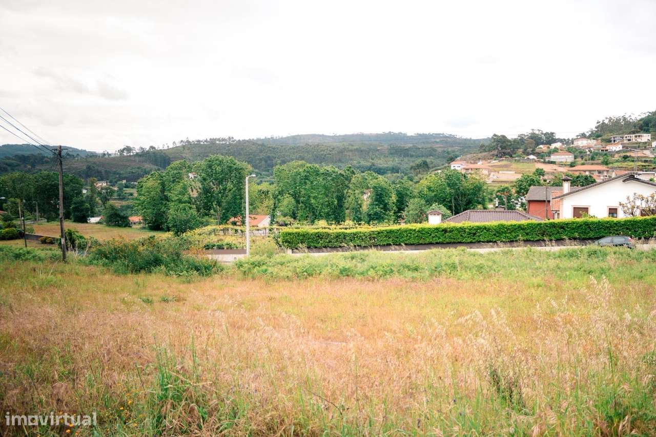 Lote de Terreno  Venda em Lustosa e Barrosas (Santo Estêvão),Lousada-8