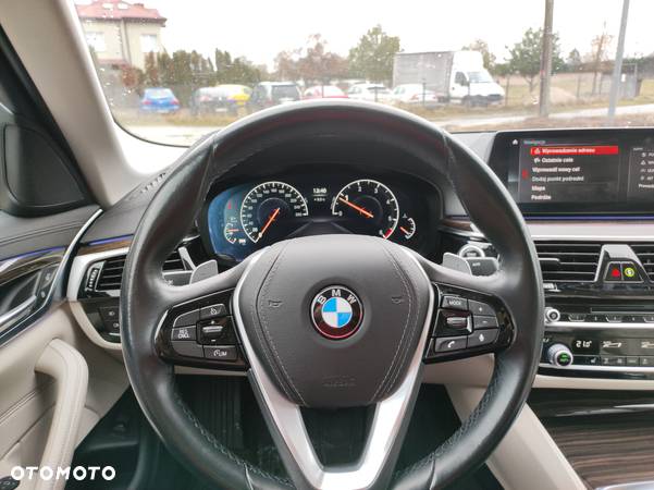 BMW Seria 5 520d xDrive Luxury Line - 14