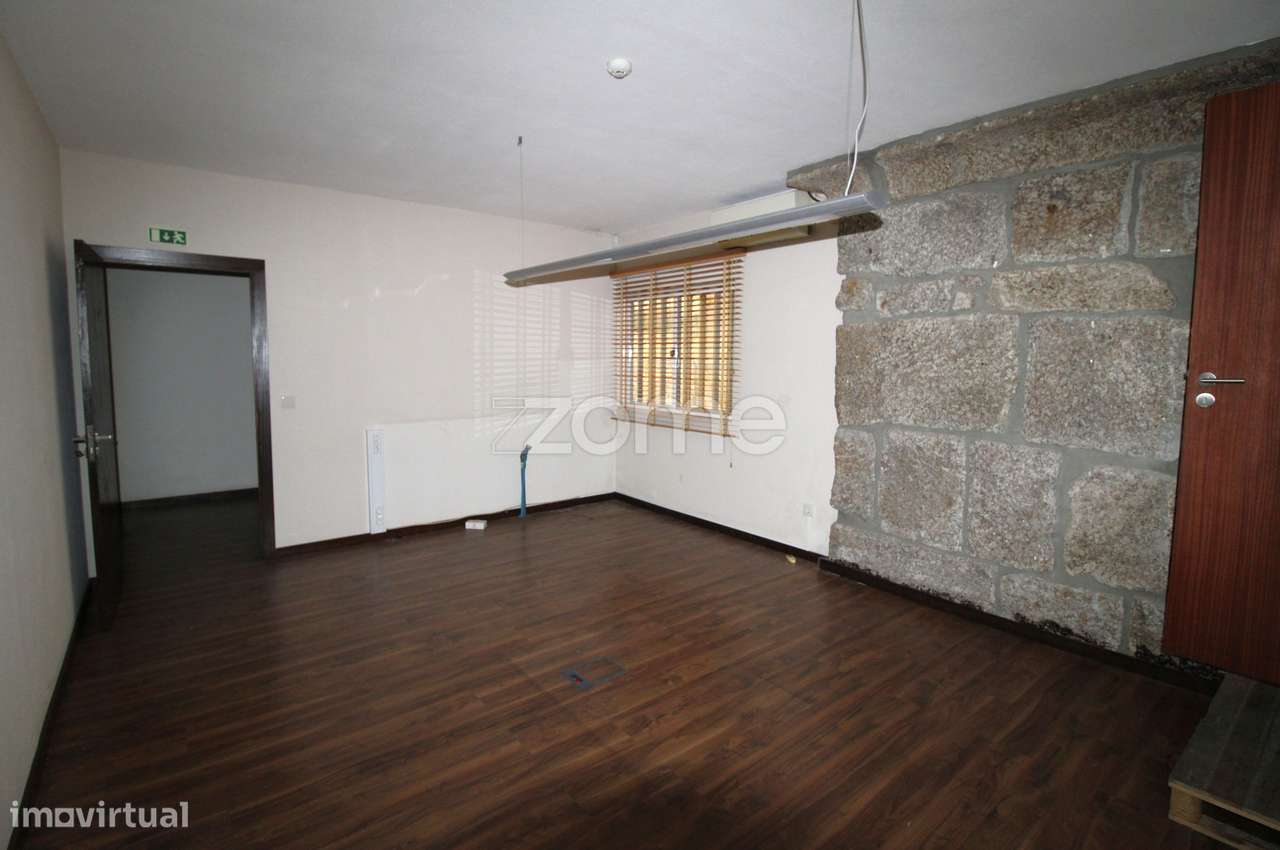 Armazém Industrial - Candoso São Martinho - Grande imagem: 5/13