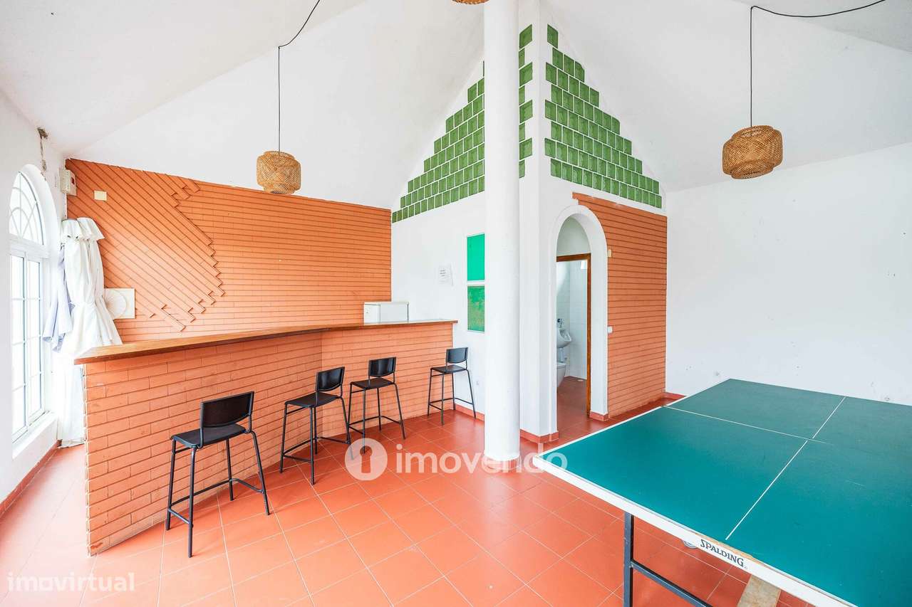 Moradia T5+2 com garagem, em condomínio com piscina, em Murches-53