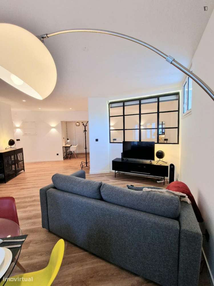 Apartamento com 1 quartos - localizado em Estrela Lisbon - Grande imagem: 2/9