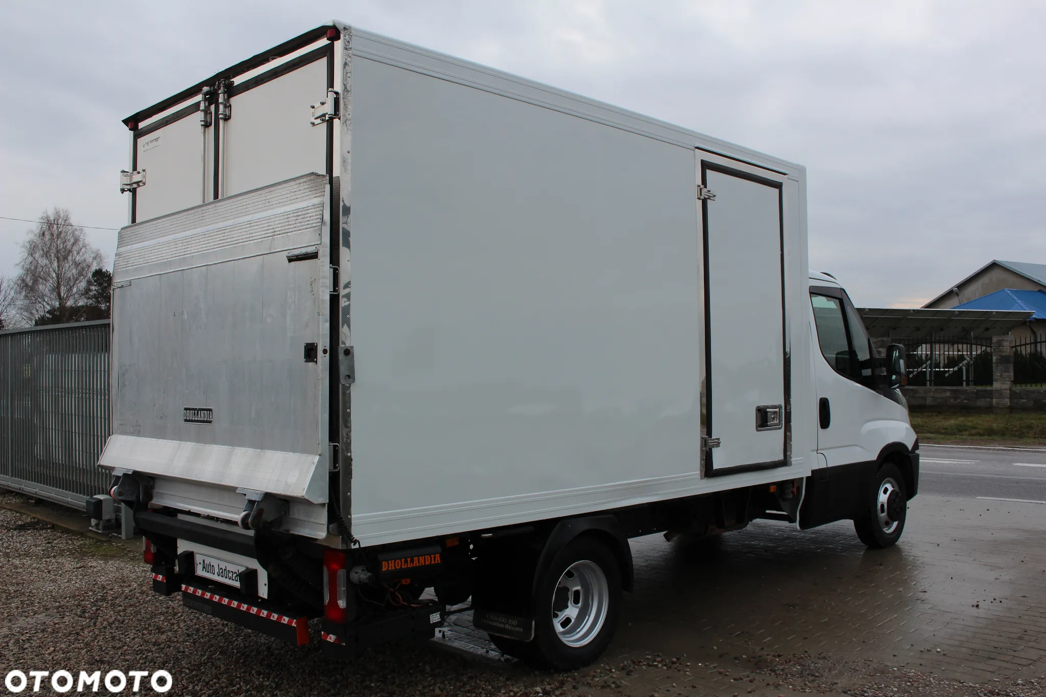 Iveco Daily 35C15 3.0 HPI Chłodnia + winda 1000kg 6 palet + boczne drzwi **KLIMA**Sprowadzony**2015R** - 3