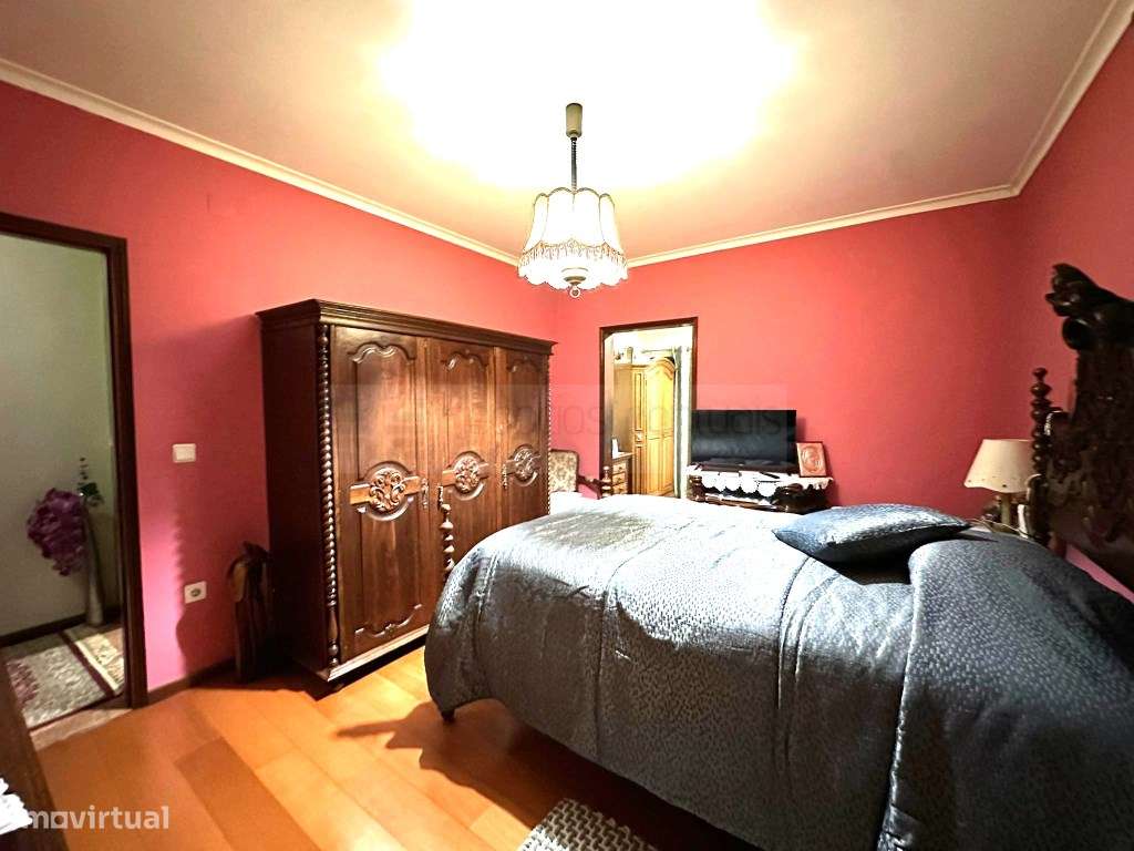 Moradia individual T5-8