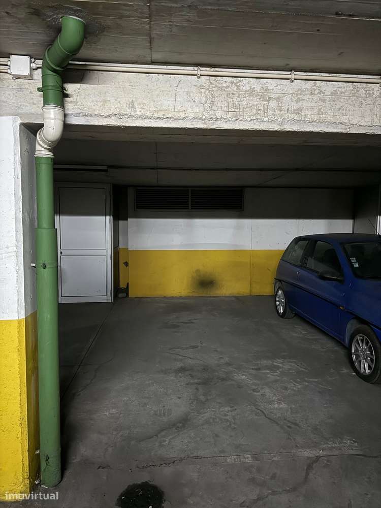 Lugar de Estacionamento - Monte de Caparica - Grande imagem: 5/6
