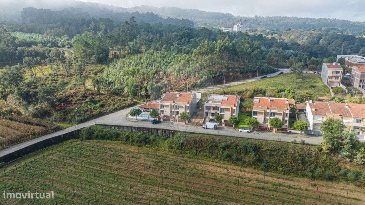 Lote de terreno em Parada de Tibães,Braga - Grande imagem: 2/13