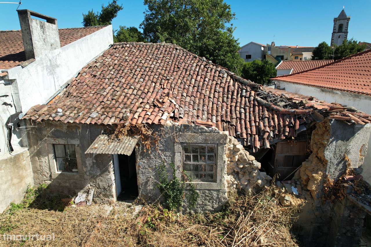 Duas moradias com área de construção de 382m2, Pedrógão Grande-17