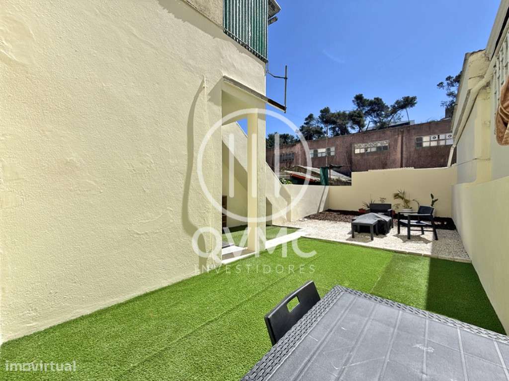 T1 em Camarate pronto a habitar com quintal de 42m2-11