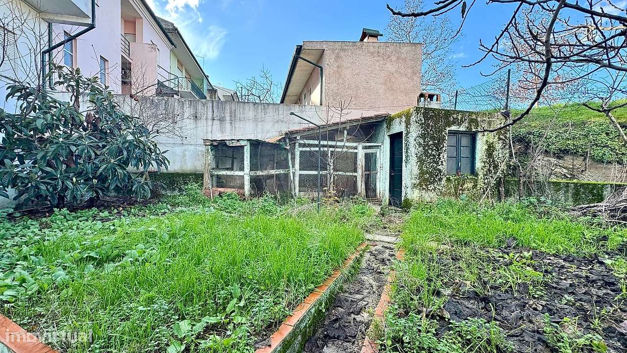 Moradia T4 para venda-5