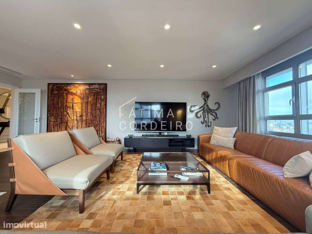 T3 nas Icónicas Twin Towers, Sete Rios - Grande imagem: 5/33