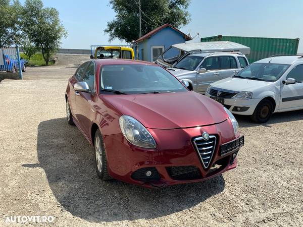 Dezmembrez piese Alfa Romeo Giulietta - 1