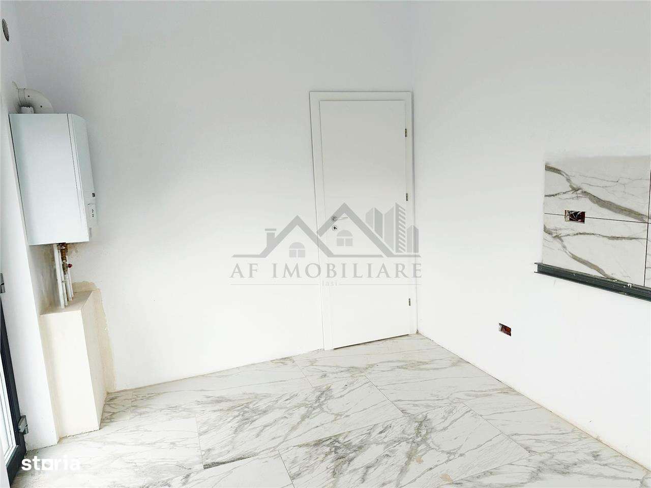 Casa de vanzare - Imagine principală: 4/15