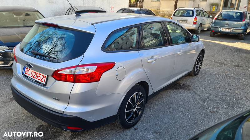 Ford Focus 1.6 TDCi DPF Trend - 4