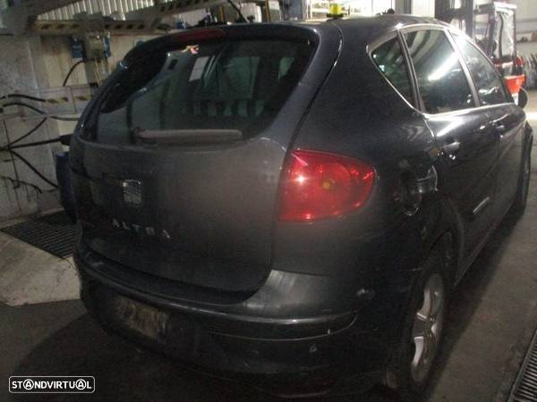 Carro MOT: BXE CXVEL: GQQ / HNV / JCR / JCX SEAT ALTEA FASE 1 2006 1.9TDI 105CV 5P CINZENTO DIESEL - 4