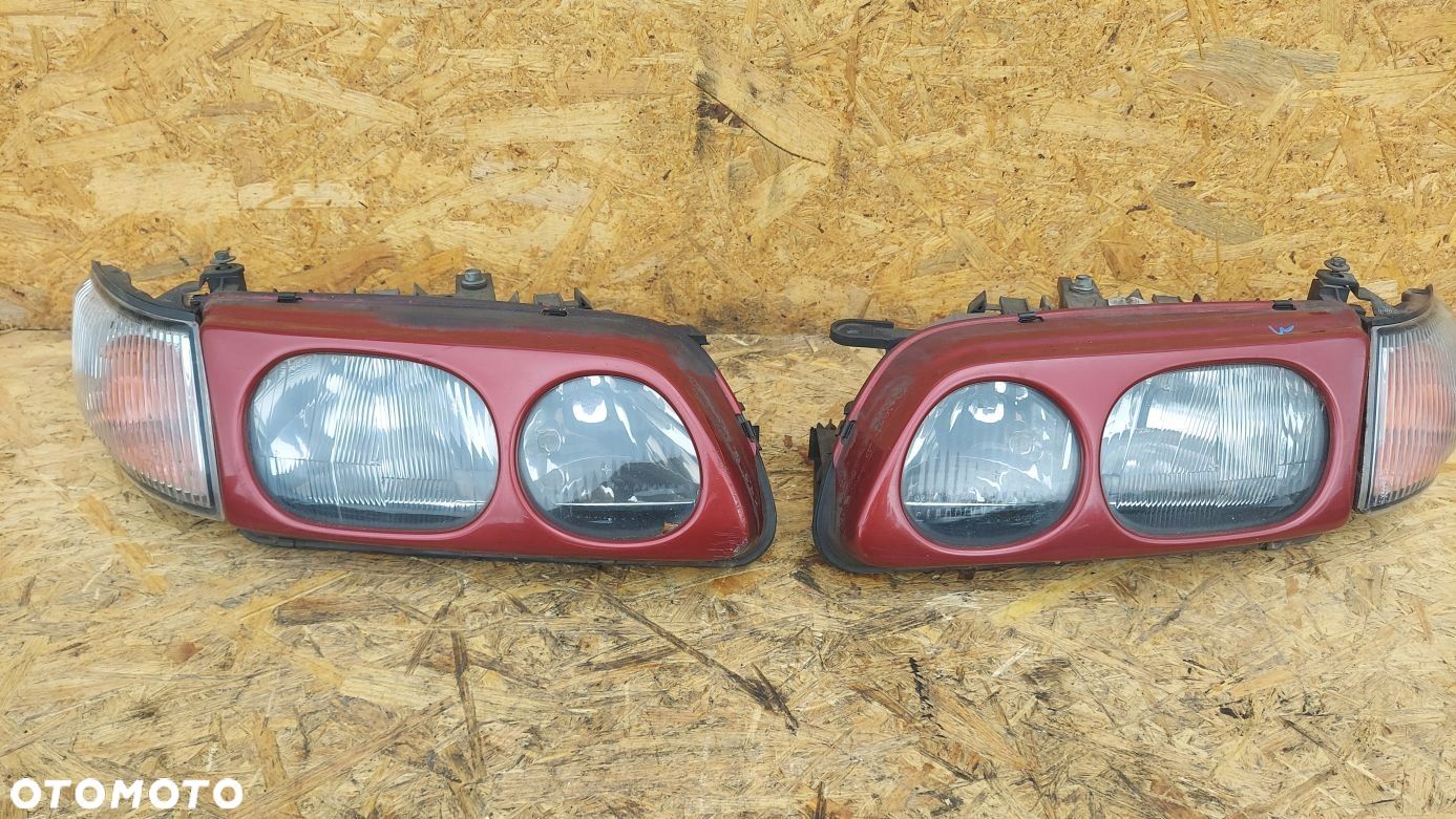 LAMPA LEWA PRAWA KOMPLET REFLEKTOR MAZDA 626 - 1