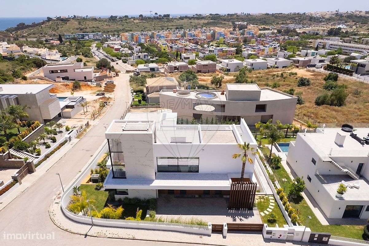 Moradia T4 para venda - Grande imagem: 3/50