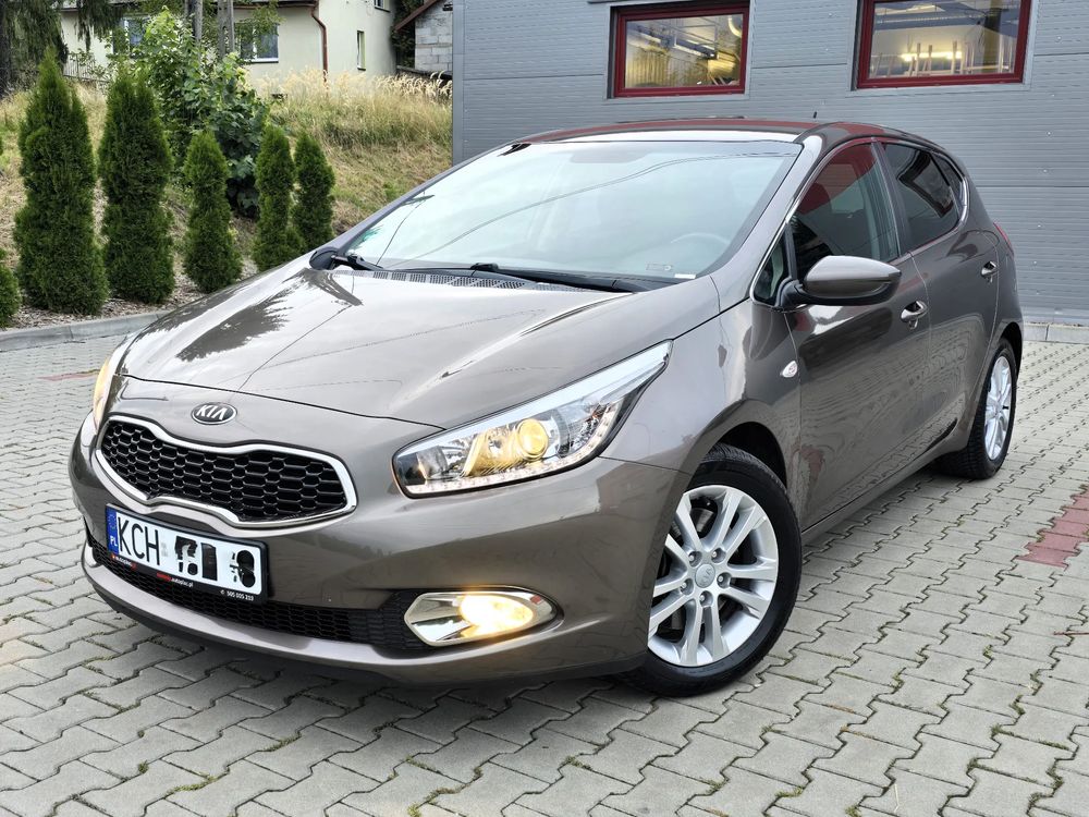 Kia Ceed II (2012-) 1.4 CVVT Spirit 2013