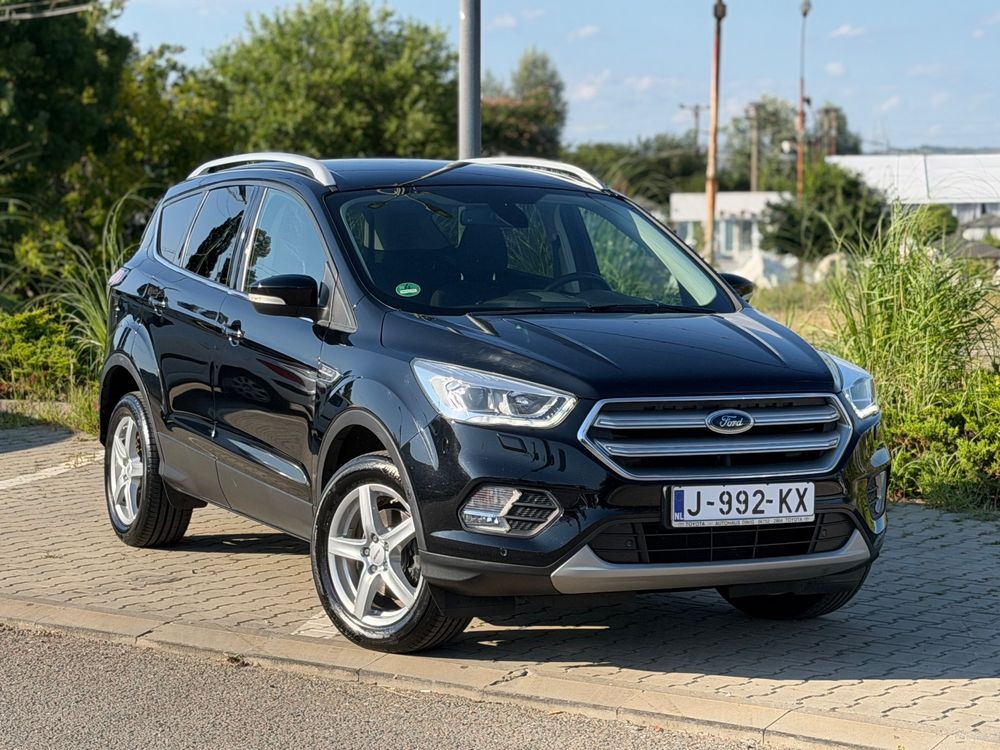 Ford Kuga II [2012 - 2019] 1.5 EcoBoost 2WD Titanium 2018
