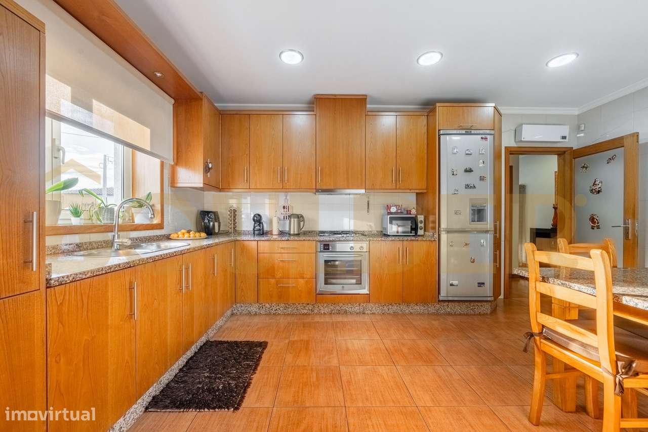 Moradia T3 em Garfe – Póvoa de Lanhoso-35