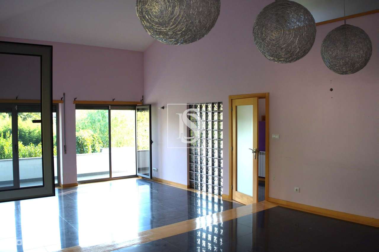 Moradia Isolada T5 em Monção-8