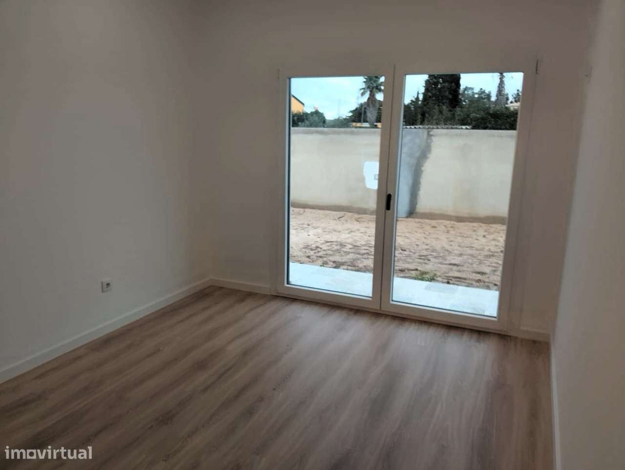 Moradia Térrea  T4 Nova-21