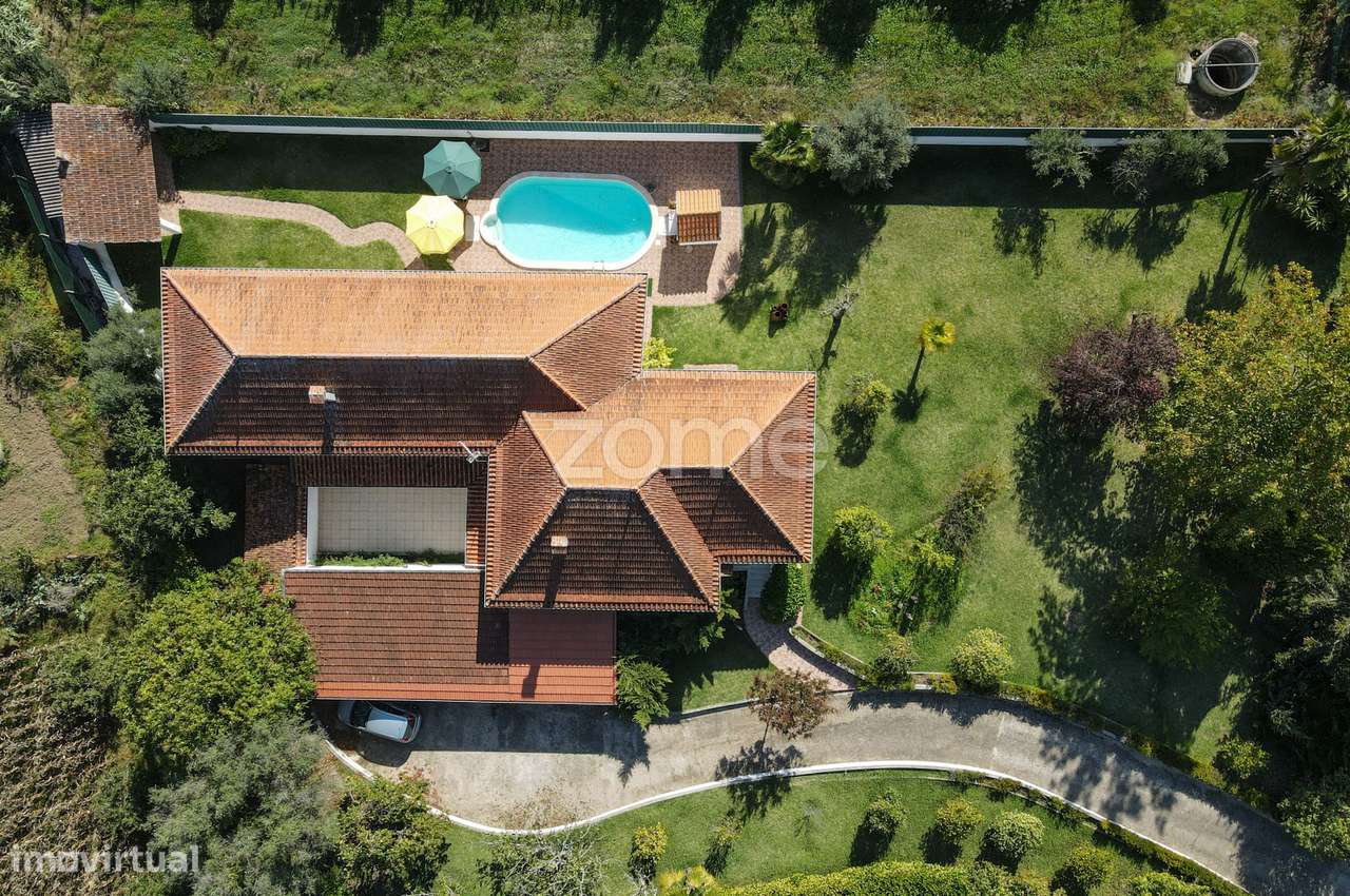 Quinta com Casa estilo colonial em Vila Nova de Poiares - Grande imagem: 1/60