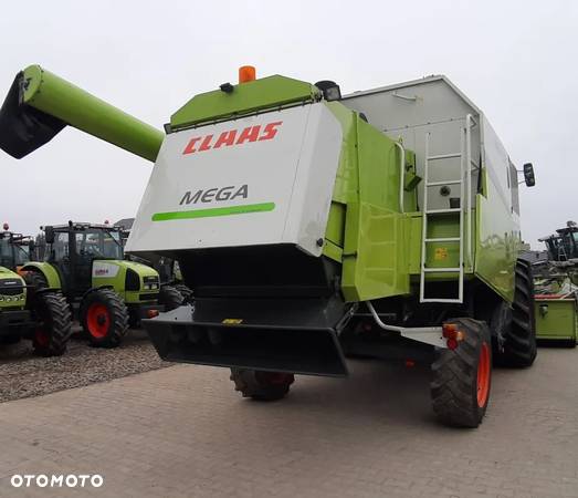 Claas Mega 350 - 10