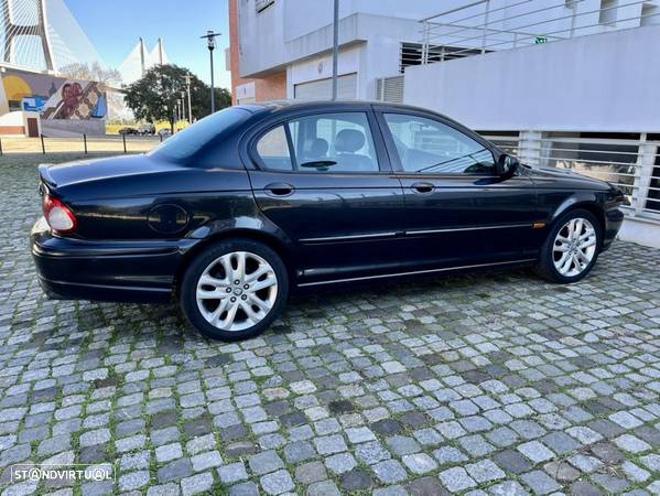 Jaguar X-Type 2.5 Sport - 19