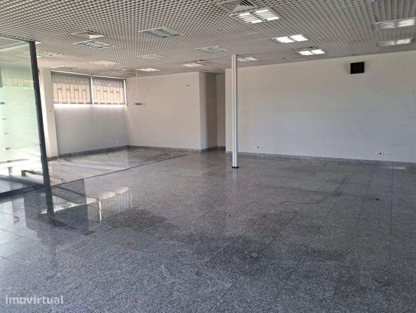Imóvel Comercial em Carrazeda de Ansiães-4