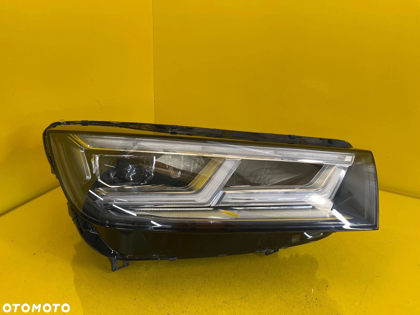 AUDI Q5 LAMPA PRAWA MATRIX REFLEKTOR 80A941036 - 1