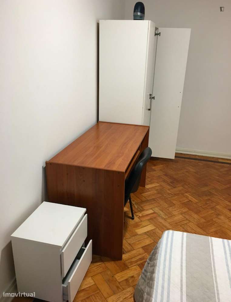 Quarto - localizado em  Coimbra - Grande imagem: 4/10