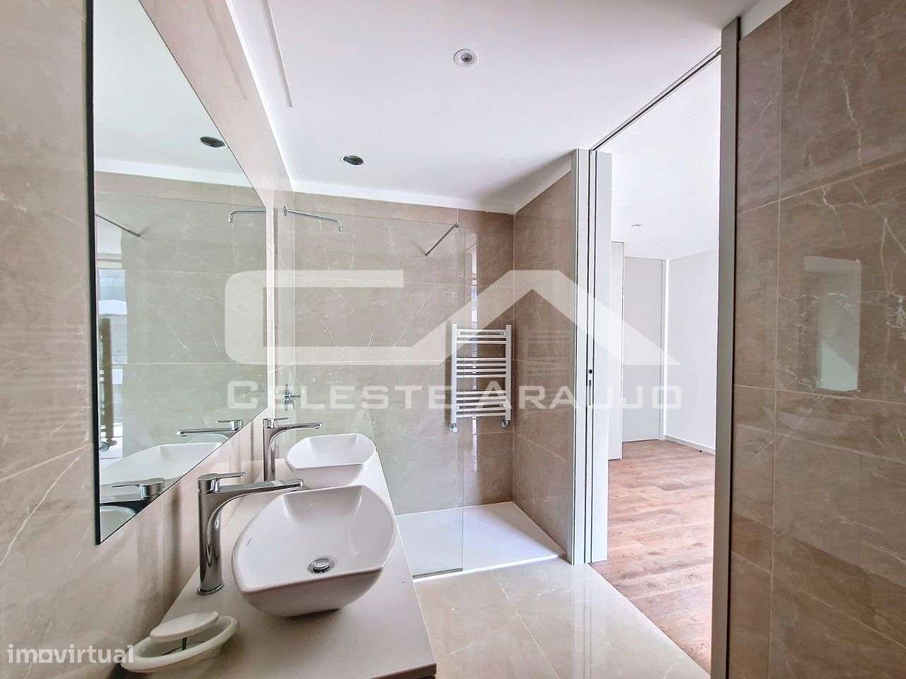 Apartamento T3 Novo em Espinho, com vista mar-24