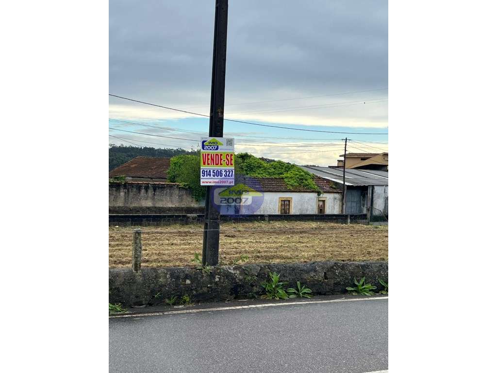 Terreno em Lourosa - Grande imagem: 1/16