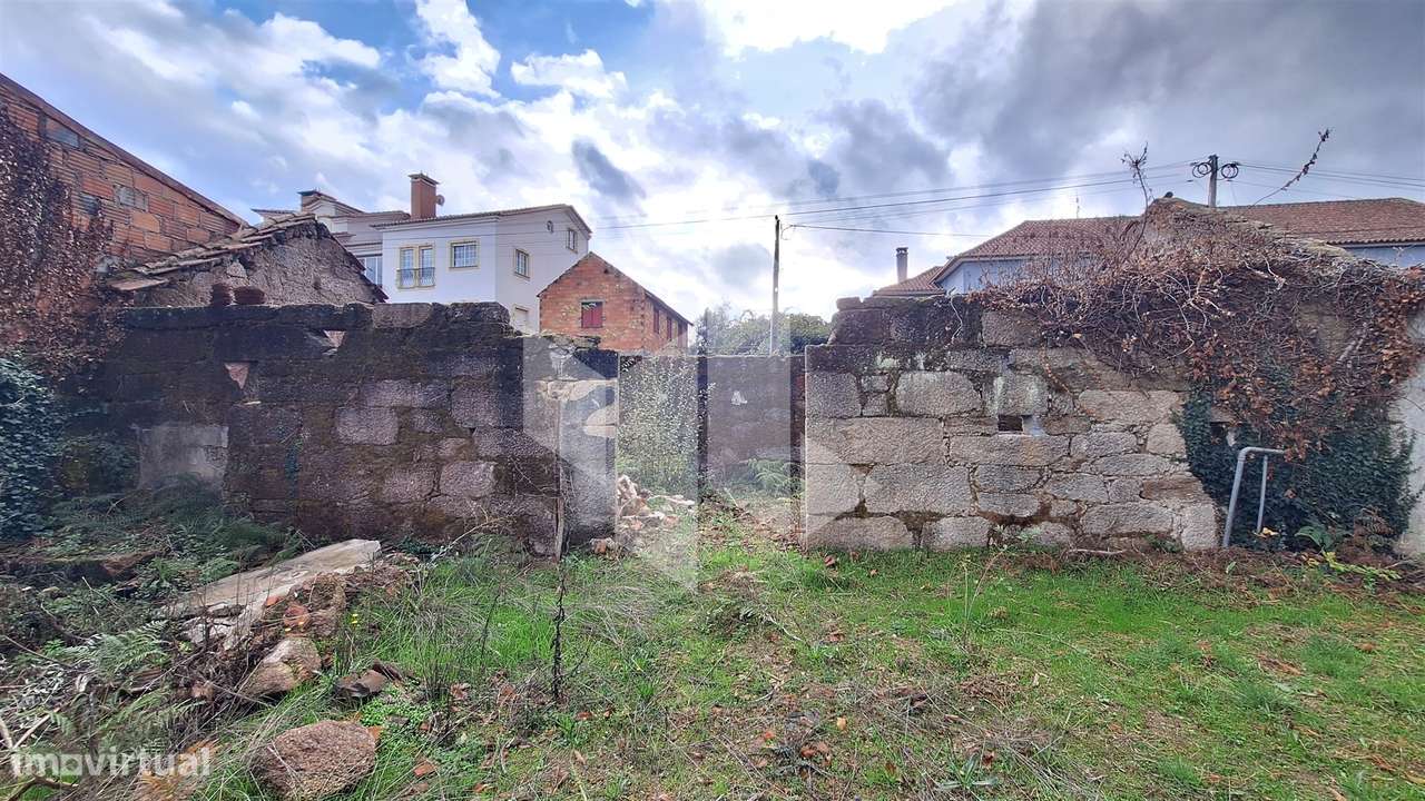 Moradia Devoluta T0 Venda em Molelos,Tondela - Grande imagem: 4/11