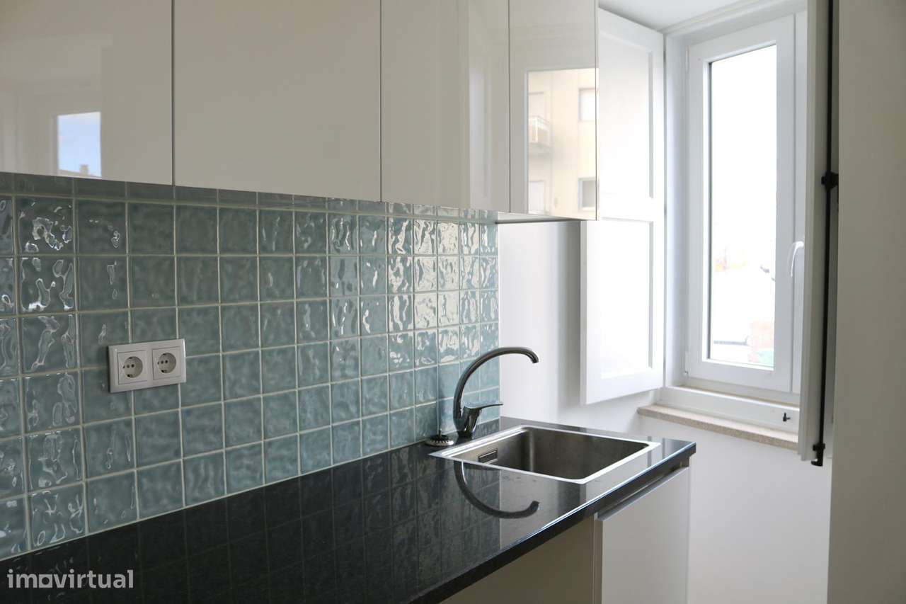 T2 no Largo de São Marcos para arrendamento - Grande imagem: 2/17