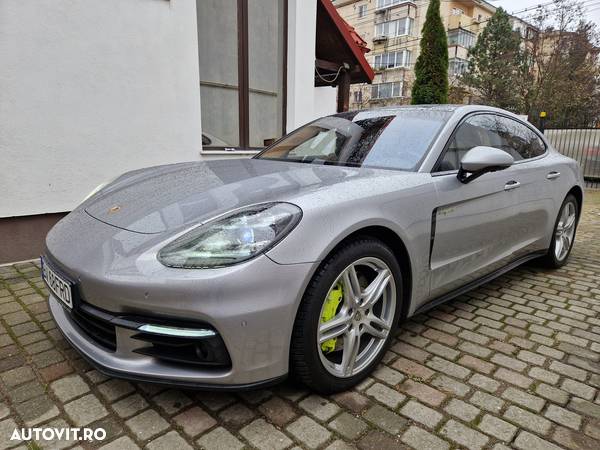 Porsche Panamera - 36