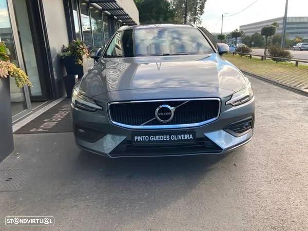 Volvo V60 2.0 D3 Momentum Plus - 2