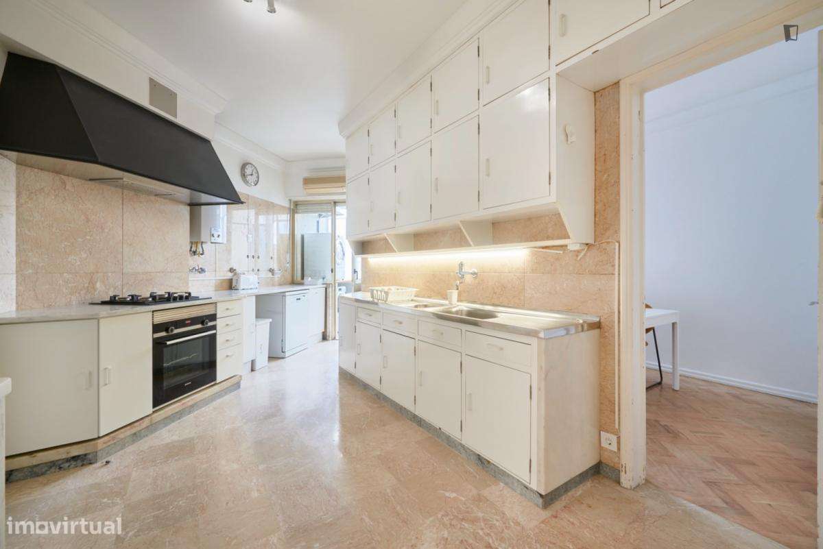 Quarto - localizado em Lisbon - Grande imagem: 5/10