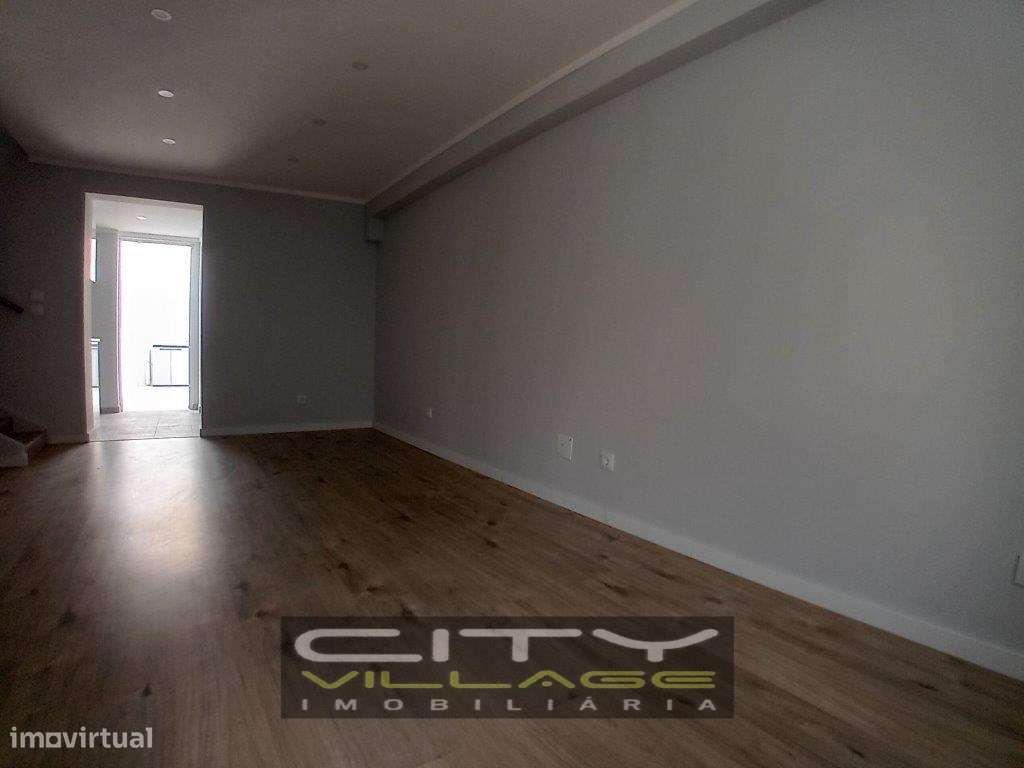 Casa Antiga T2 Duplex Venda Montijo - Grande imagem: 4/17