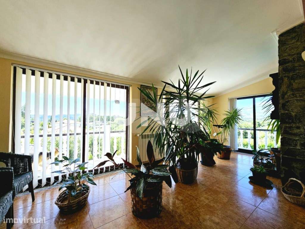 Moradia Isolada T4 - Fantástica Exposição Solar-10