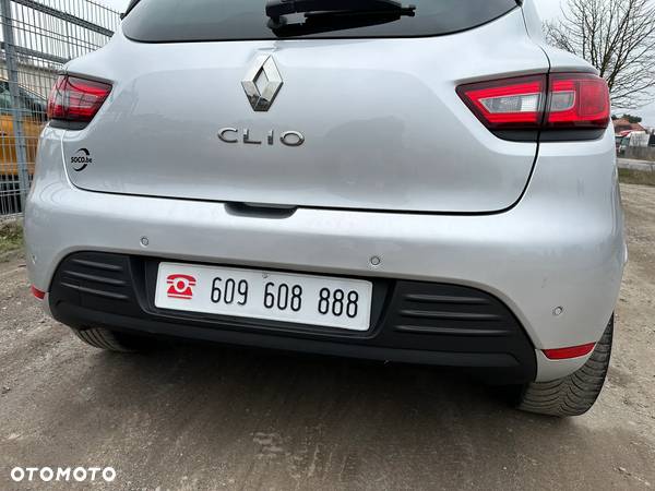 Renault Clio - 8