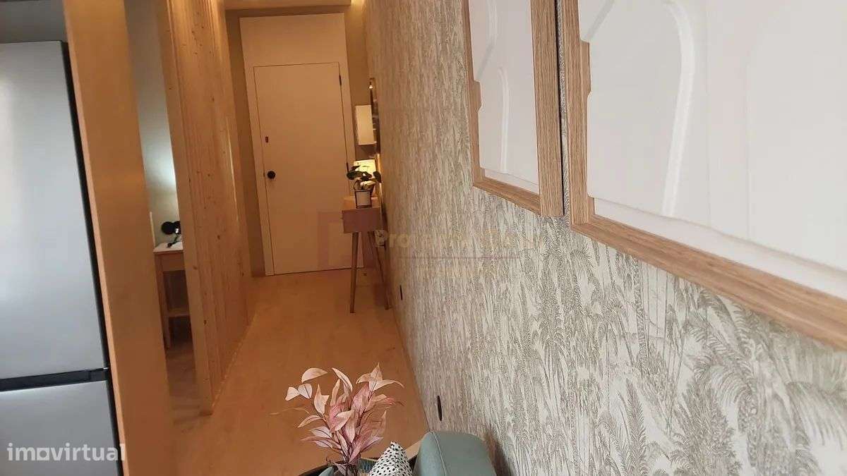 Apartamento T0+1 Mobilado Porto-28