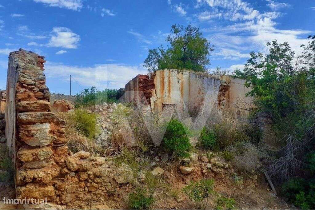 Terreno com 7000m2 e Ruína sito na Quinta do Rogel, Alcantarilha - Grande imagem: 4/7