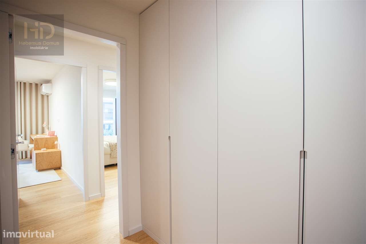 Apartamento T4 com vistas de mar e rio-12