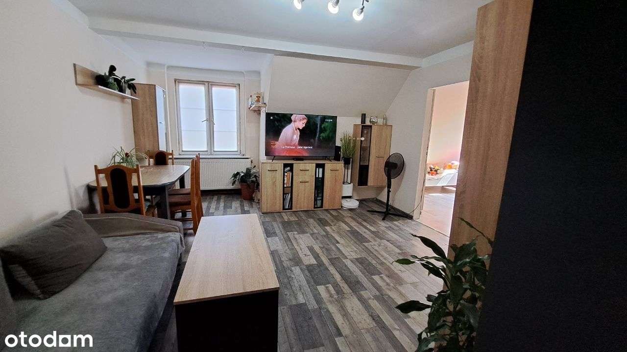 Mieszkanie w klimatycznej kamienicy. Pilna sprzedaż-1