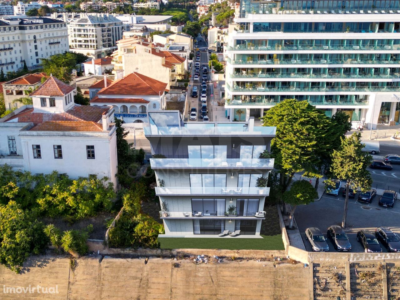 T3 penthouse com piscina e terraço na Avenida Marginal